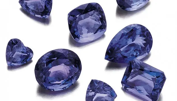 Iolith: Ein Edelstein der Vision und inneren Erforschung